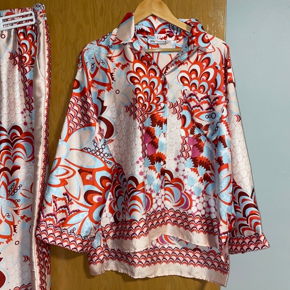 Zara Satin Floral Printed Hi Lo Button Up Shirt Blogger Favorite - Picture 9 of 9